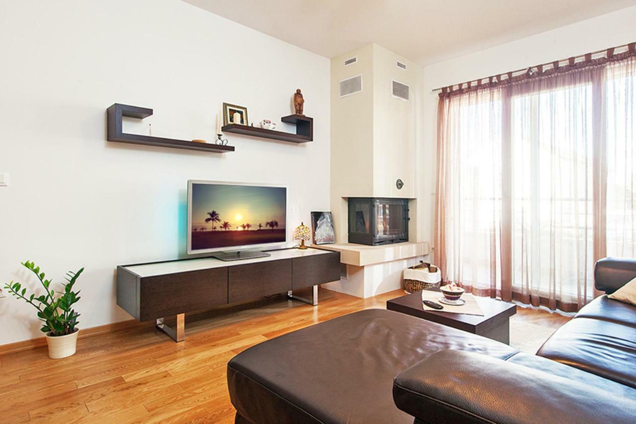 Apartment Makarska Free Beach Parking Exterior photo