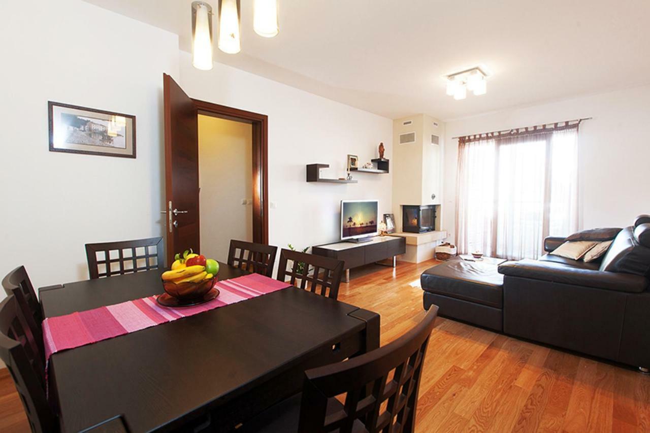 Apartment Makarska Free Beach Parking Exterior photo