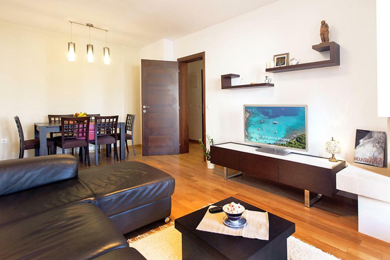 Apartment Makarska Free Beach Parking Exterior photo